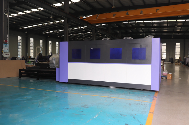 Industrial Fiber Laser Cutting Machine - Przemysłowa maszyna do cięcia laserem światłowodowym